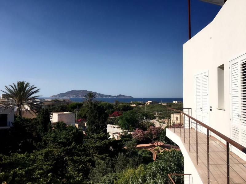 Tra Le Nuvole Apartment Favignana Exterior photo